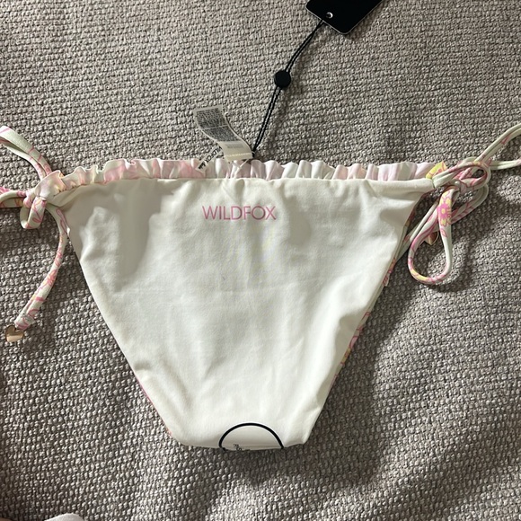 Wildfox VINTAGE UNICORN BIKINI BOTTOMS, Reservable - Picture 6 of 8